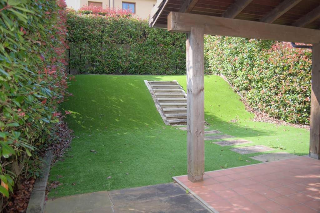 Villa Precioso adosado en Urbanización con campo de golf Mino Exterior foto