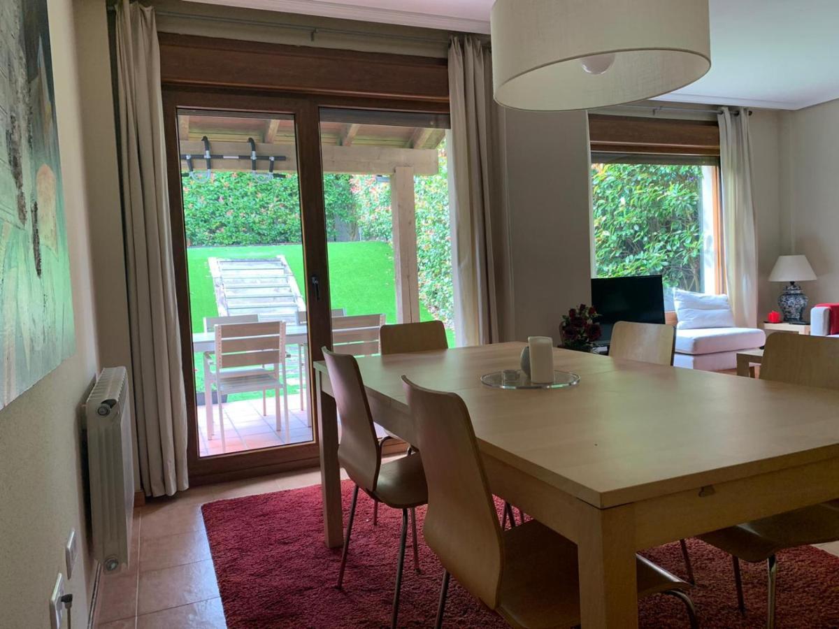 Villa Precioso adosado en Urbanización con campo de golf Mino Exterior foto